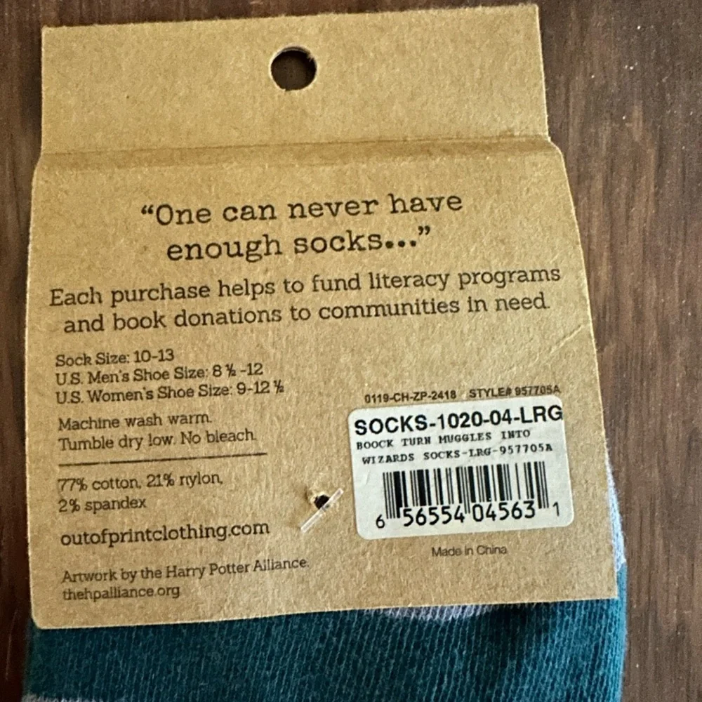 Harry Potter Socks “Books Turn Muggles into Wizards” Sock Size L (10-13) NWT